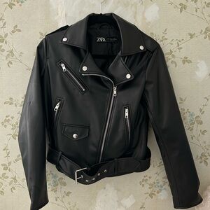 Zara Women's Sleek Black Leather Biker Jacket